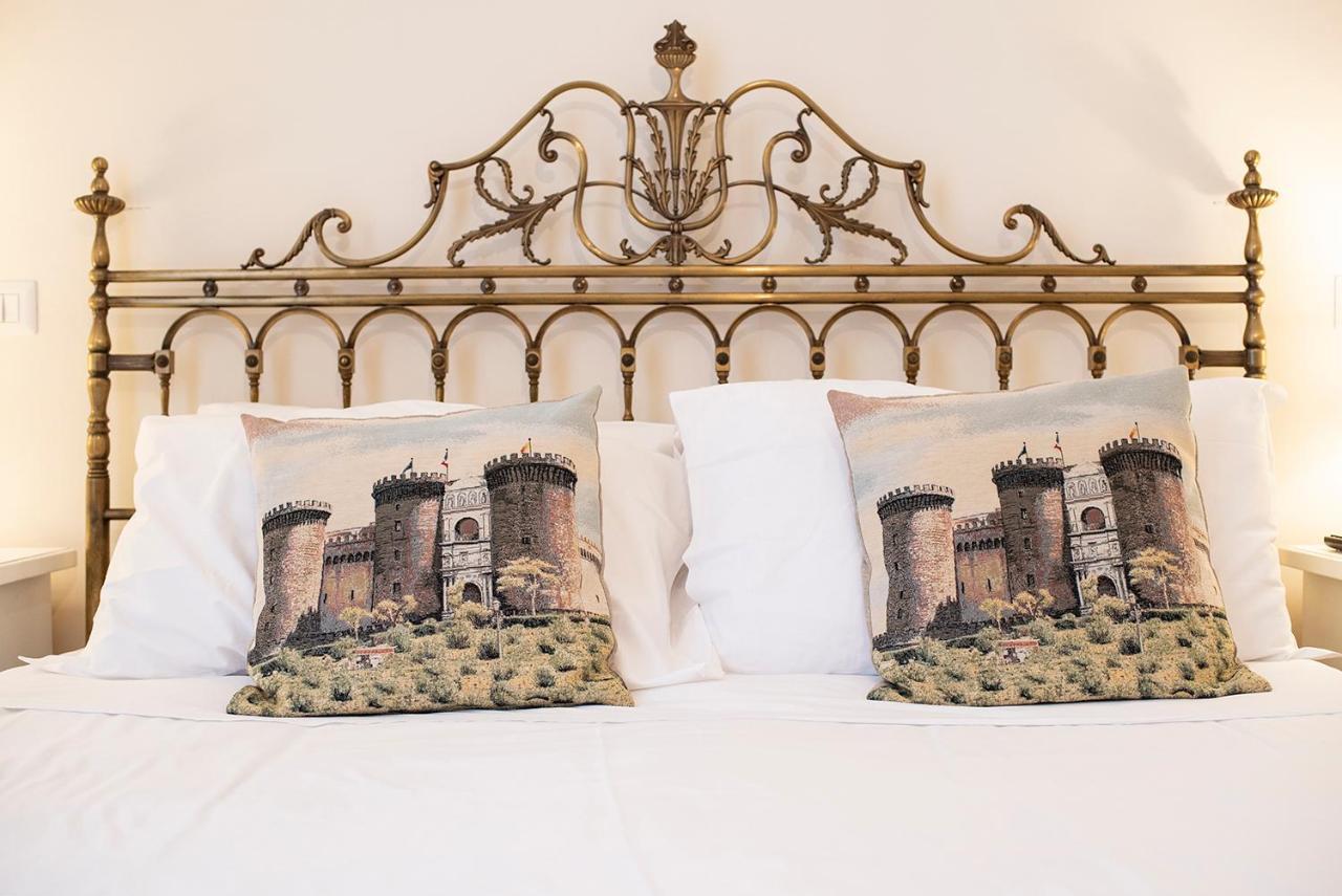 ナポリ Domus Borbonica Bed & Breakfast エクステリア 写真