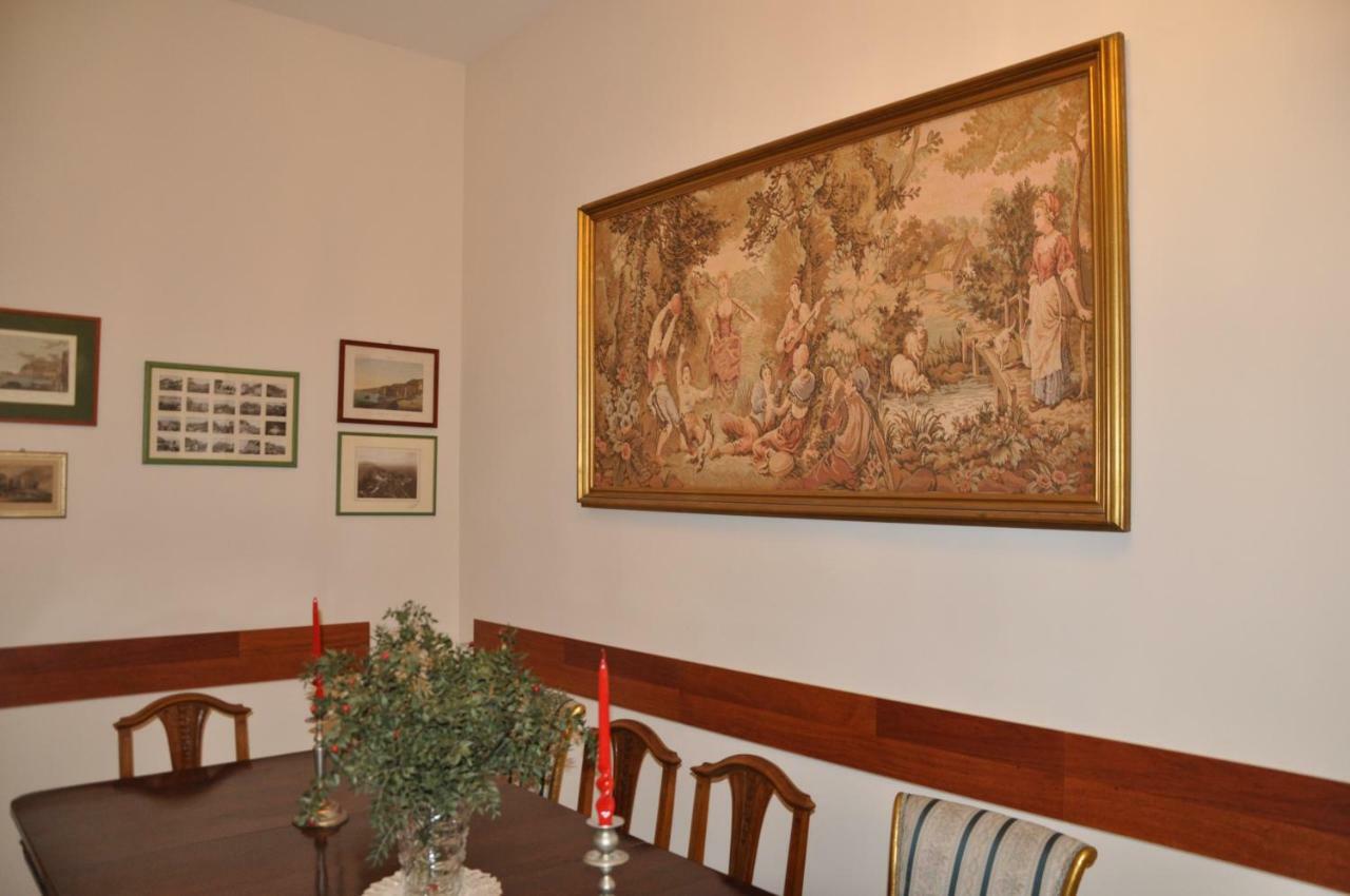 ナポリ Domus Borbonica Bed & Breakfast エクステリア 写真