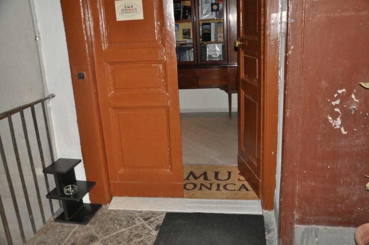 ナポリ Domus Borbonica Bed & Breakfast エクステリア 写真
