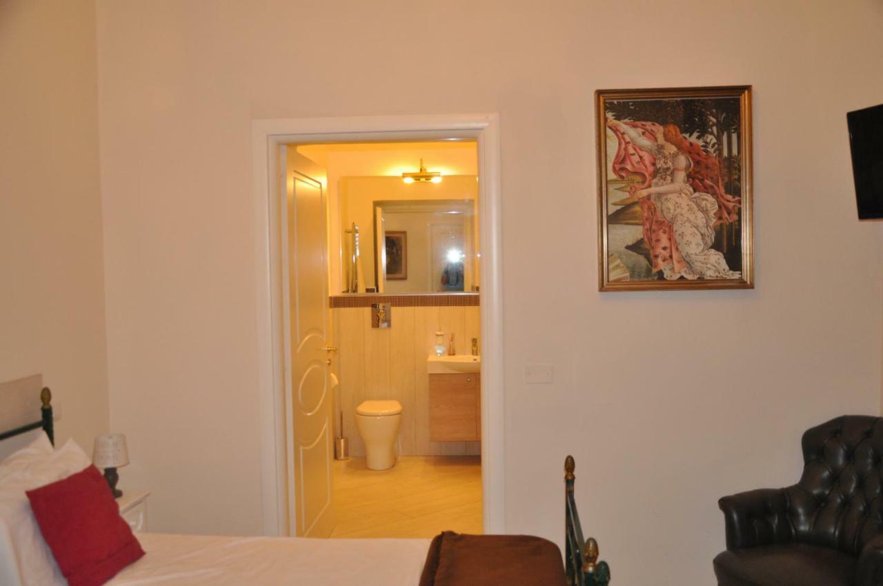 ナポリ Domus Borbonica Bed & Breakfast エクステリア 写真